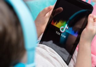 TikTok: Τι απαντά για την έρευνα της ΕΕ για την προστασία ανηλίκων