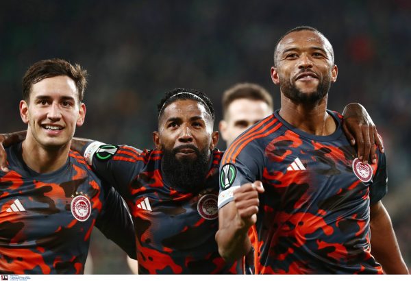 Ερυθρόλευκο «πάρτι» στο γκολ του Ελ Κααμπί (vid)