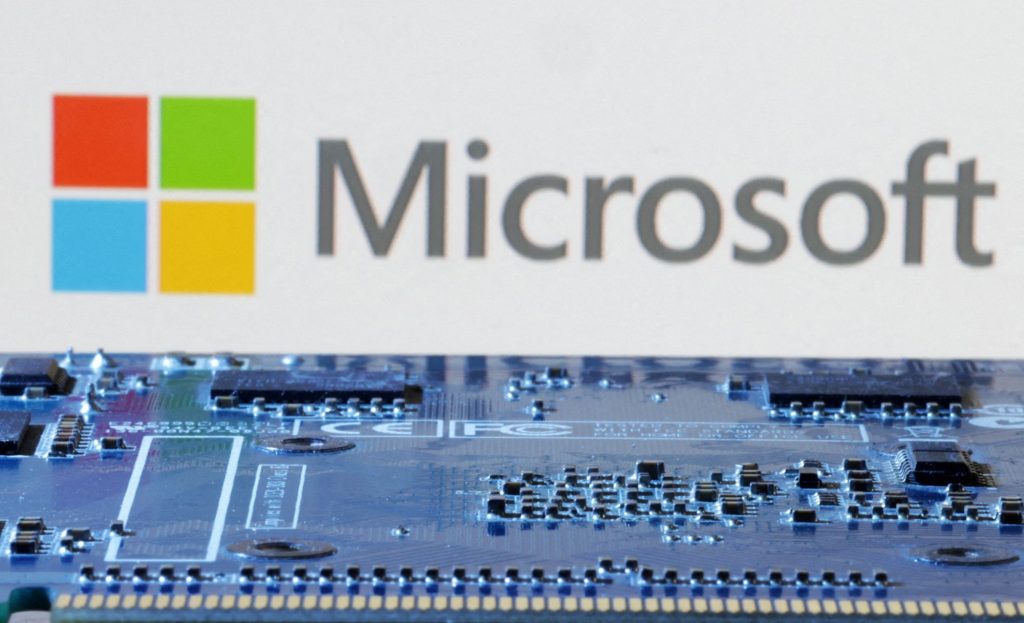 Η Microsoft ετοιμάζει επεξεργαστές δικού της σχεδιασμού