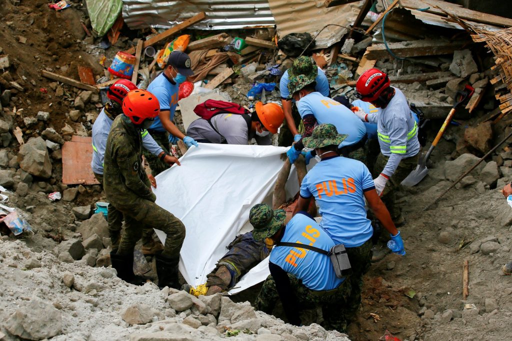 Φιλιππίνες: Στους 54 οι νεκροί από την κατολίσθηση – Σβήνουν οι ελπίδες για επιζώντες