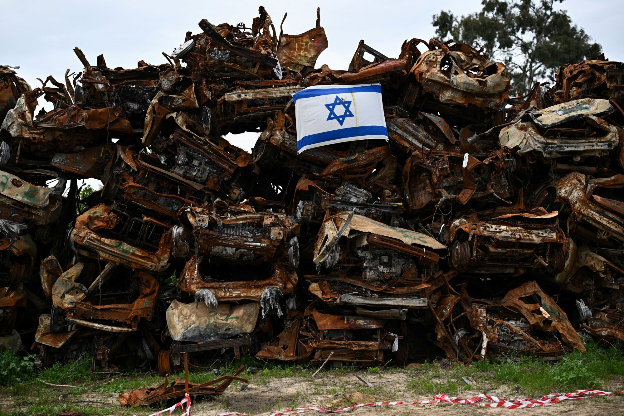 Ισραήλ: Αυτά είναι τα 12 μέλη της UNRWA που συμμετείχαν ενεργά στις επιθέσεις της 7ης Οκτωβρίου