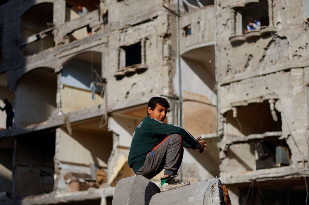 Live: Φονικό χτύπημα σε κτίριο της UNRWA – «Το Ισραήλ πρέπει να λογοδοτήσει για εγκλήματα πολέμου»