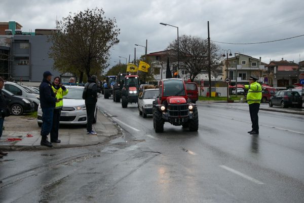 Στριμώχνει την κυβέρνηση το αγροτικό μέτωπο – Ανυποχώρητοι οι αγρότες διεκδικούν την επιβίωσή τους