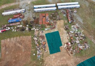 Η απόπειρα συγκάλυψης των Τεμπών φαίνεται από τις δηλώσεις Καραμανλή, λέει ο Φίλης