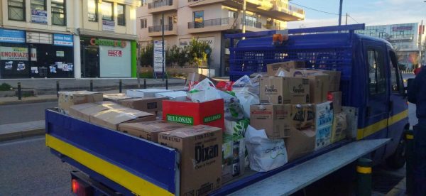 Δήμος Βριλησσίων: 2.500 βιβλία συγκεντρώθηκαν και παραδόθηκαν στο Παλαιοβιβλιοπωλείο των Αστέγων