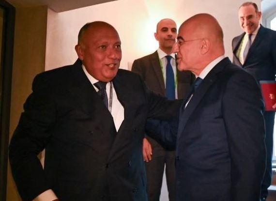 «Αμυντική Διπλωματία» – Οι επαφές Δένδια στο Μόναχο – Η σημασία της συνάντησης με τον Σούκρι