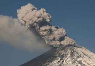«Βρυχάται» το ηφαίστειο Ποποκατέπετλ του Μεξικού – Ακυρώθηκαν 22 πτήσεις λόγω τέφρας