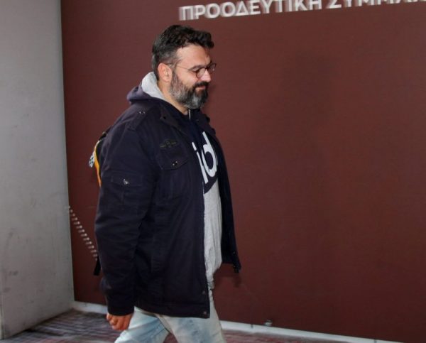 ΣΥΡΙΖΑ: Θα πρέπει ο χώρος μας να ζει χωρίς «πατερούλη», διαμηνύει ο Βασιλειάδης