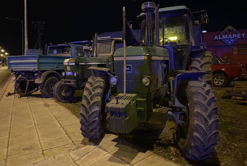 Αιφνιδιασμός αγροτών στη Θεσσαλονίκη – Πήγαν να αποκλείσουν το αεροδρόμιο «Μακεδονία»