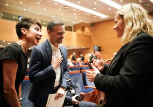 Υπηρεσίες νοηματικής για τους Δημότες δημιουργεί ο Δήμος Αθηναίων