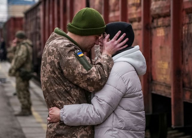 «Θέλω να κάνω καταπληκτικό σεξ πριν το πυρηνικό χτύπημα» – Φόβοι και επιθυμίες Ουκρανών εν μέσω πολέμου