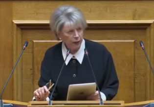 Ακρίτα: Η ισότητα στο γάμο είναι δικαίωμα και δεν παζαρεύεται – Κατέθεσε τροπολογία για τις «αόρατες» μητέρες