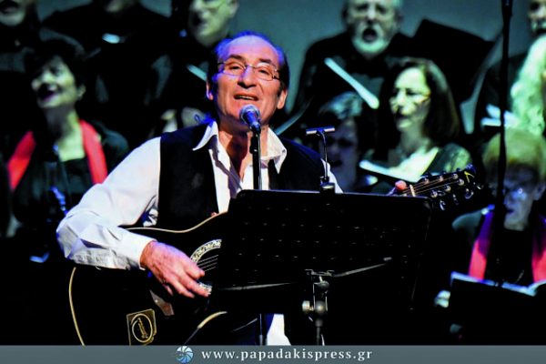 Πασχάλης Τόνιος: «Το τραγούδι είναι σχολείο, μην το υποτιμούμε»