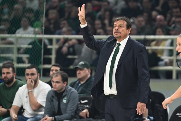 Aταμάν: «Είμαστε κουρασμένοι, αλλά πρέπει να παίξουμε το μπάσκετ μας»