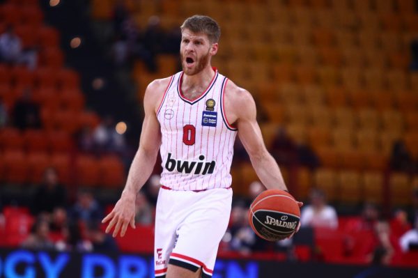 Ολυμπιακός: Ιστορική επίδοση από τον Τόμας Γουόκαπ (pic)