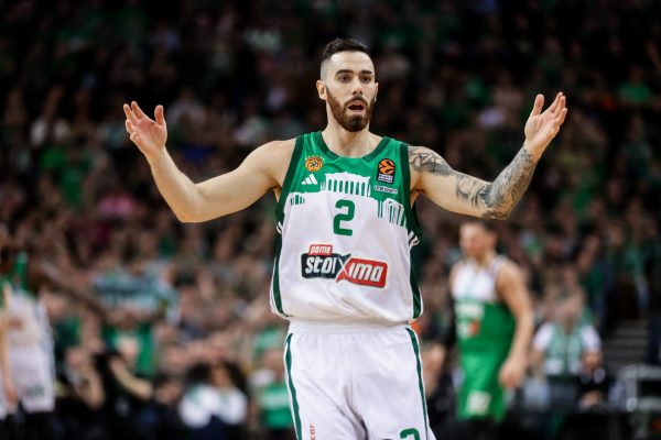 Βιλντόζα: «Δεν παίζουμε καλά εκτός έδρας, το γόνατό μου βρίσκεται περίπου στο 80%»