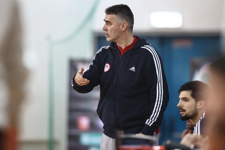 Παρελθόν από την τεχνική ηγεσία του Ολυμπιακού ο Γραμματικός