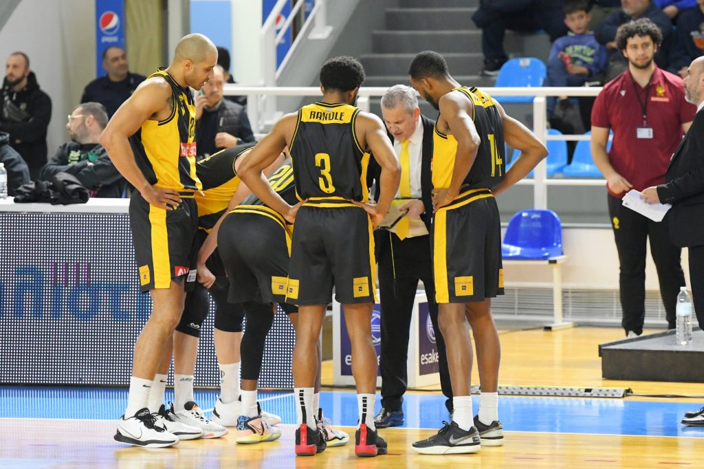 Ξανά προβλήματα για την ΑΕΚ: Έφτασε τα πέντε ban