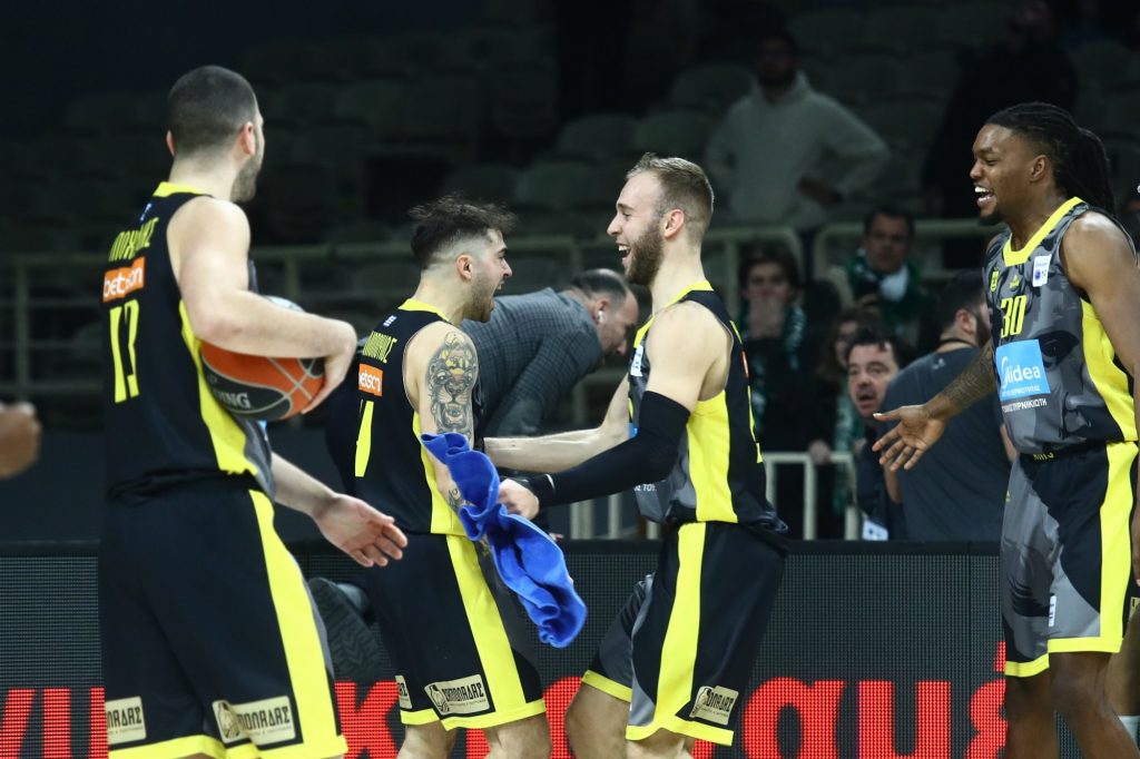 Παναθηναϊκός – Άρης 70-73: Έκπληξη στο ΟΑΚΑ – Διπλό με σούπερ Τολιόπουλο!