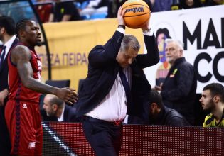 Ο Ζούρος έδωσε συγχαρητήρια στους παίκτες του