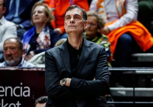 Η ομιλία του Μπαρτζώκα στους παίκτες του Ολυμπιακού μετά το διπλό στη Βαλένθια (vid)