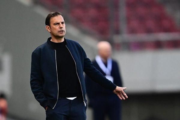 Αποδοχή και ιεραρχία: Τα μυστικά του Συλαϊδόπουλου και η πάσα στον Μεντιλίμπαρ