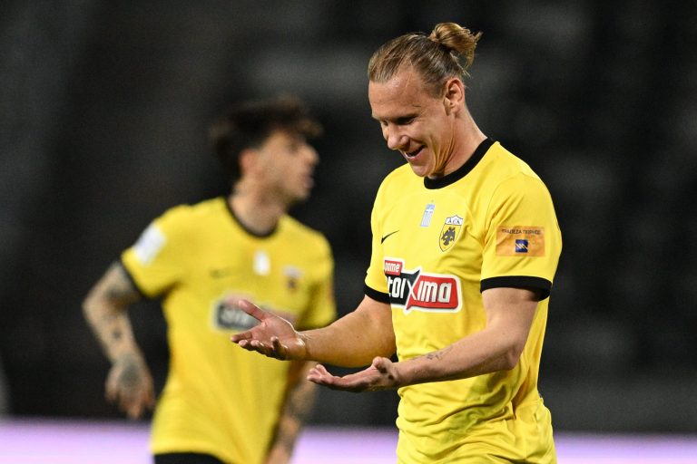 ΑΕΚ: Εκτίει με Κηφισιά ο Βίντα