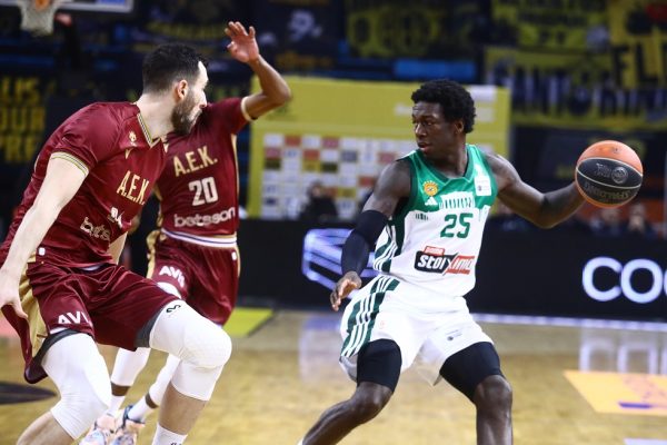 ΑΕΚ – Παναθηναϊκός 69-89: «Πράσινο πάρτι» σε επεισοδιακό ματς στα Άνω Λιόσια (69-89)