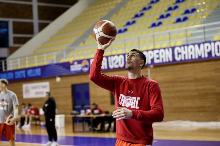 Λαρεντζάκης: «Όταν είσαι πρωταθλητής και κυπελλούχος ο στόχος δεν μπορεί να είναι κάτι λιγότερο από το repeat»