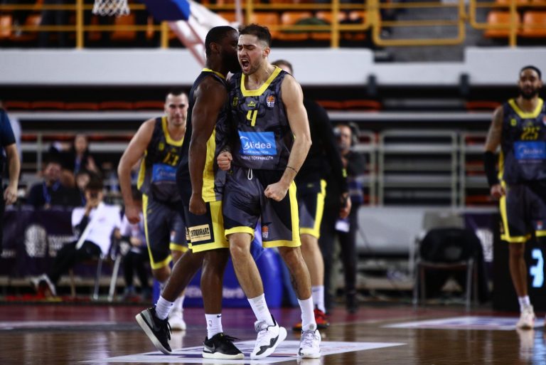 ΠΑΟΚ – Άρης 74-76: Στα ημιτελικά με επική ανατροπή και σούπερ Τολιόπουλο