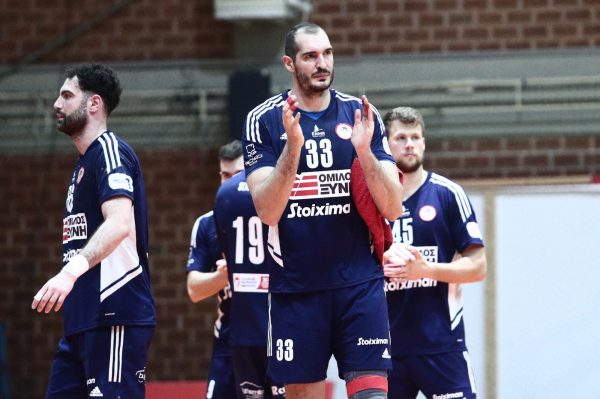 Πέρασε από τη Νάουσα ο Ολυμπιακός (40-25)