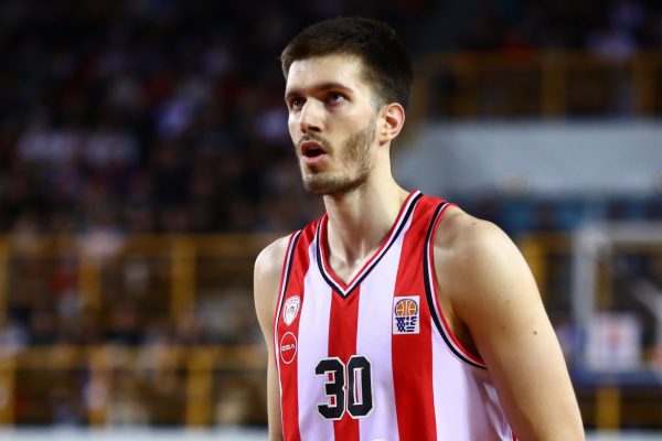 Πετρούσεφ: «Θέλαμε να αποδείξουμε ότι είμαστε καλύτερη ομάδα» (vid)