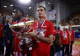 Οι έξαλλοι πανηγυρισμοί, η αγκαλιά Μπαρτζώκα-Αγγελόπουλων και το βραβείο στον Φαλ! (vids)