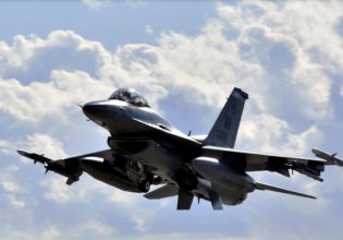 Εγκρίθηκαν τα τουρκικά F-16 και τα ελληνικά F-35 – Οι ελληνοτουρκικές διαφορές παραμένουν