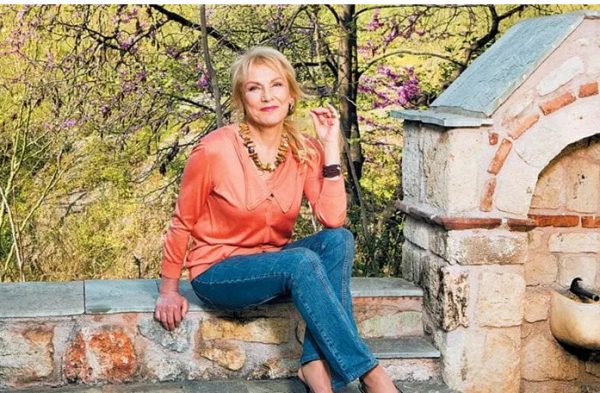 Φωτεινή Πιπιλή: «Ο Στέφανος Κασσελάκης είναι επιδειξιομανής – Δεν έχει πολιτικό υπόβαθρο»