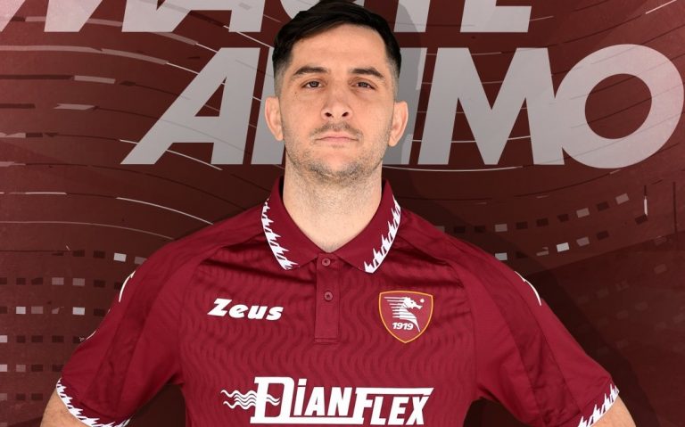 Στην Σαλερνιτάνα και επίσημα ο Κώστας Μανωλάς (pics)