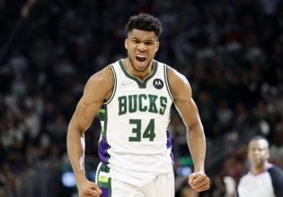 Η σπουδαία εμφάνιση του Αντετοκούνμπο κόντρα στους Μάβερικς (vid)