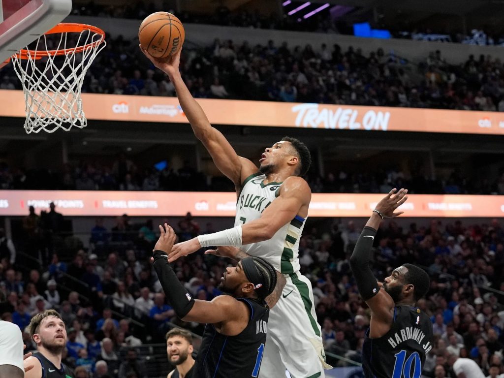 Μάβερικς – Μπακς 117-129: Μυθική εμφάνιση από τον Γιάννη – Σταμάτησε στους 48 πόντους (vid)