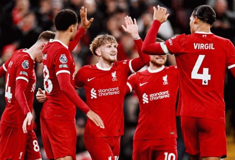 Λίβερπουλ – Λούτον 4-1: Ανατροπή και ξανά στο +4