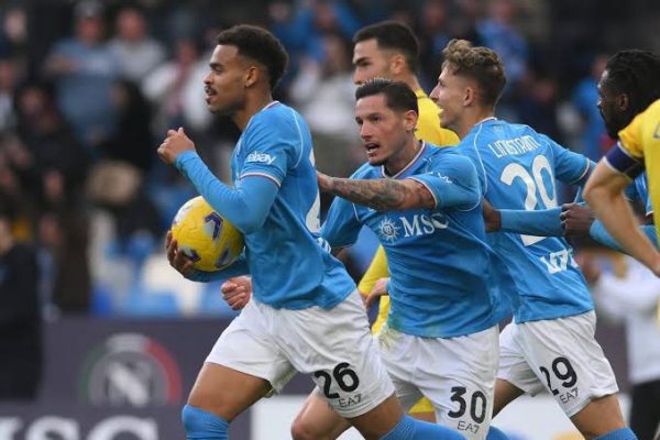 Νάπολι – Τζένοα 1-1: Γλίτωσε το κάζο στο 90′