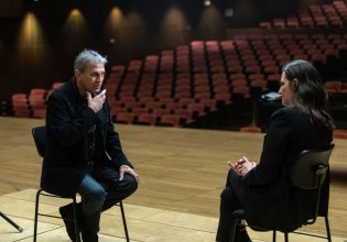 «MEGA Stories»: Η Δώρα Αναγνωστοπούλου υποδέχεται τον Γιώργο Νταλάρα