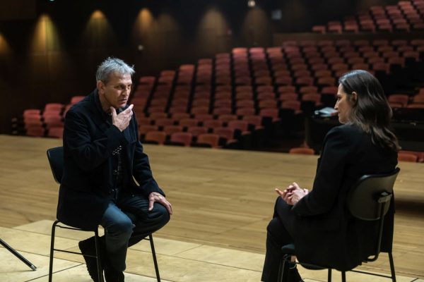 «MEGA Stories»: Η Δώρα Αναγνωστοπούλου υποδέχεται τον Γιώργο Νταλάρα