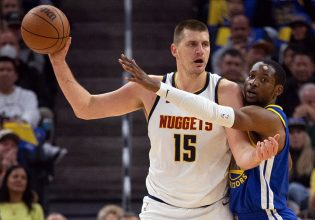 Πέρασαν από το Σαν Φραντσίσκο οι Νάγκετς με «τριπλό» Γιόκιτς (103-119) – «Πάτησαν» του Μάβερικς οι Πέισερς (133-111)