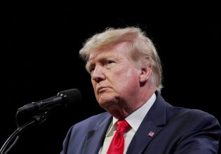 «Δεν θα παίζουμε κορόνα-γράμματα με την ασφάλειά μας» – Τι είπαν οι Ευρωπαίοι για τα σχόλια Τραμπ