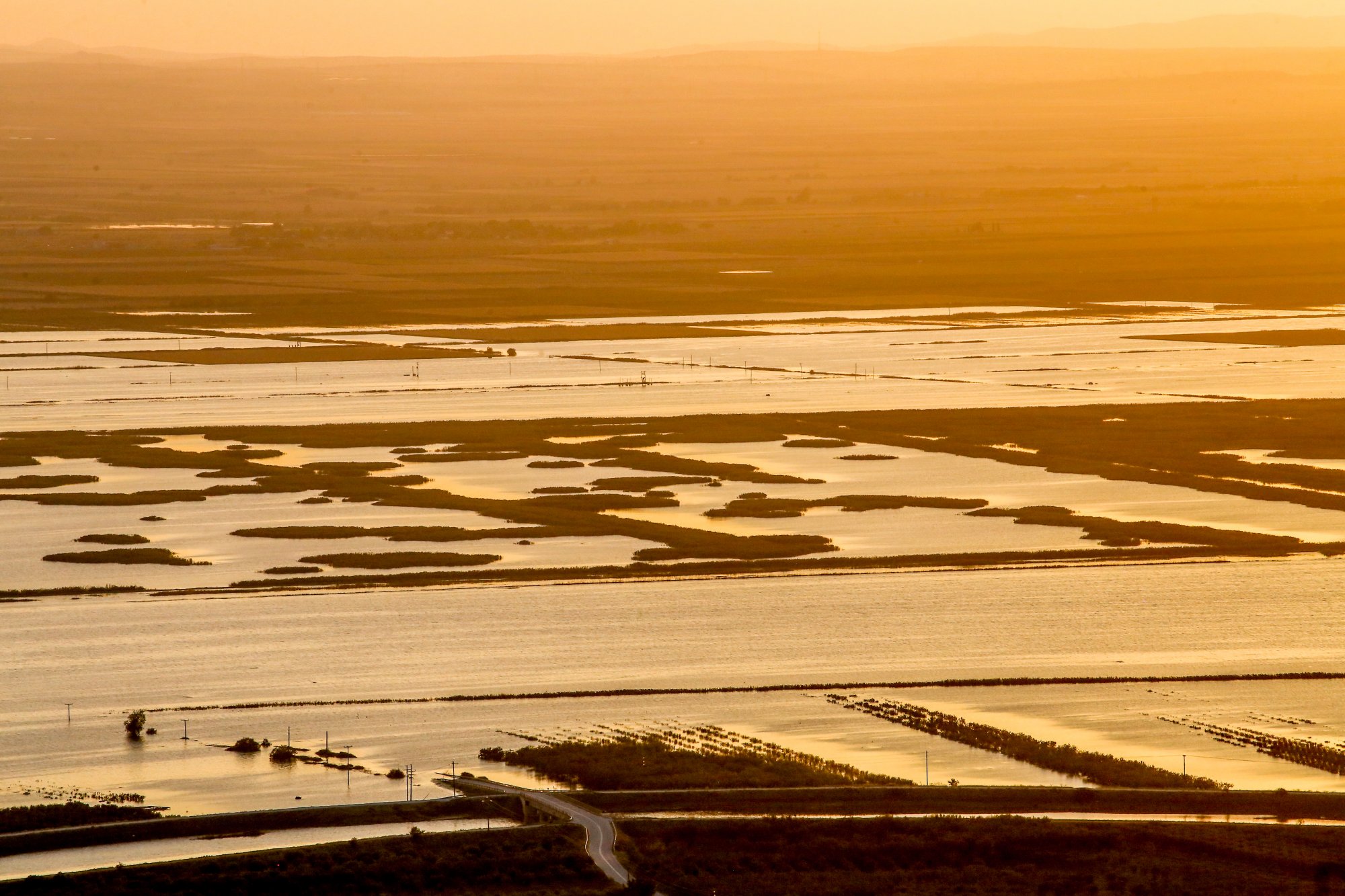 Reuters: Οδοιπορικό στη λίμνη Κάρλα - Οι αγρότες αγωνιούν, οι κίνδυνοι της κλιματικής αλλαγής... ελλοχεύουν