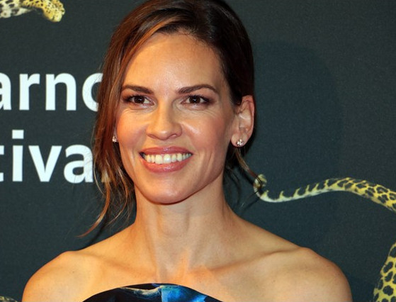 Η Χίλαρι Σουάνκ αποκάλυψε τα ονόματα των δίδυμων της με ένα ιδιαίτερο τρόπο