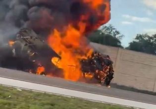 Δύο νεκροί από τη συντριβή αεροσκάφους σε αυτοκινητόδρομο στη Φλόριντα