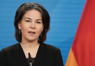 Ουκρανία: Ρωσικό drone «απείλησε» την αποστολή της Αναλένα Μπέρμποκ – Ακυρώθηκε επίσκεψη στο Μικολάιφ