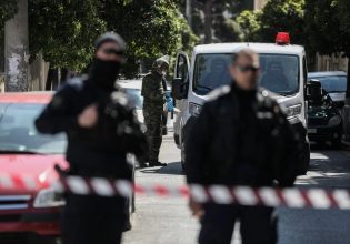Τρομοκρατία: Δέκα συλλήψεις από την Αντιτρομοκρατική – Είχαν στείλει τον φάκελο βόμβα στα δικαστήρια Θεσσαλονίκης