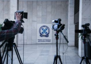 Εξάρχεια: «Πρέπει να δικαστεί και να σαπίσει στη φυλακή» λέει ο πατέρας του 48χρονου καθ’ ομολογίαν δολοφόνου